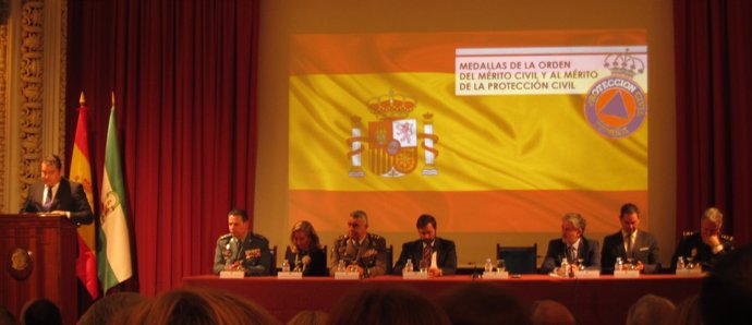 Antonio Sanz interviene en la entrega de Medallas al Mérito de Protección Civil