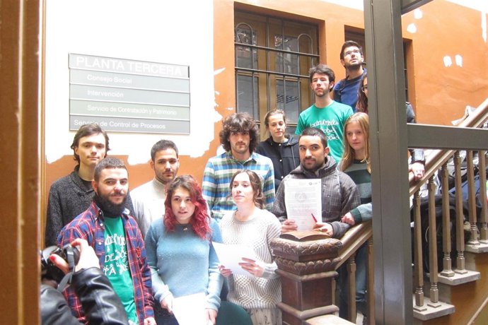 Representantes del Consejo de Estudiantes de la Universidad de Oviedo