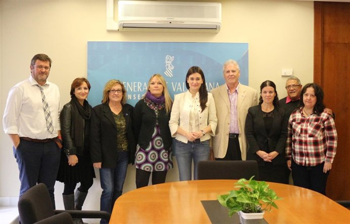 Carmen Montón con asociaciones de personas con diabetes