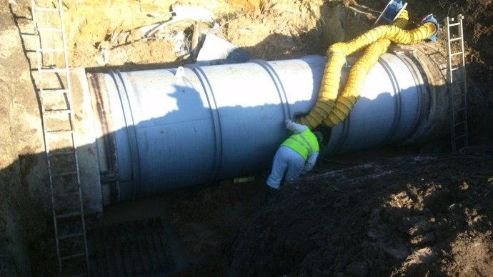 Reparación de tubería de agua en Paterna