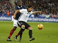 Francia supera a Alemania y Bélgica y Holanda cumplen