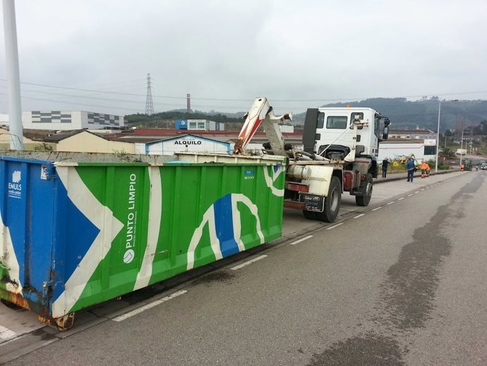 Limpieza polígonos EMULSA