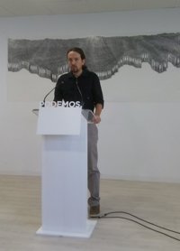 Pablo Iglesias se desmarca del pacto antiyihadista y dice que la respuesta no es la venganza