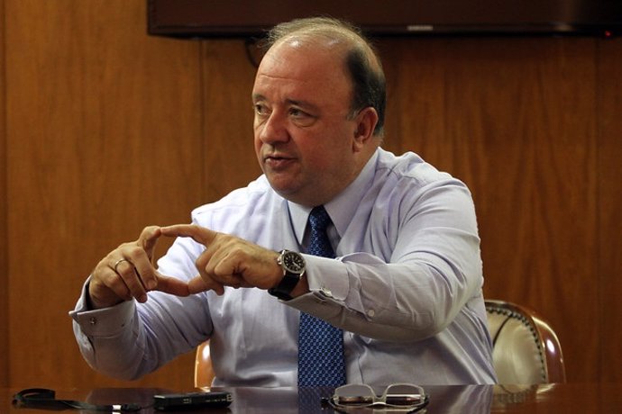 Luis Carlos Villegas, ministro de Defensa