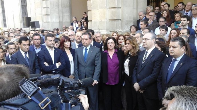 Concentración en la Plaza Nueva.
