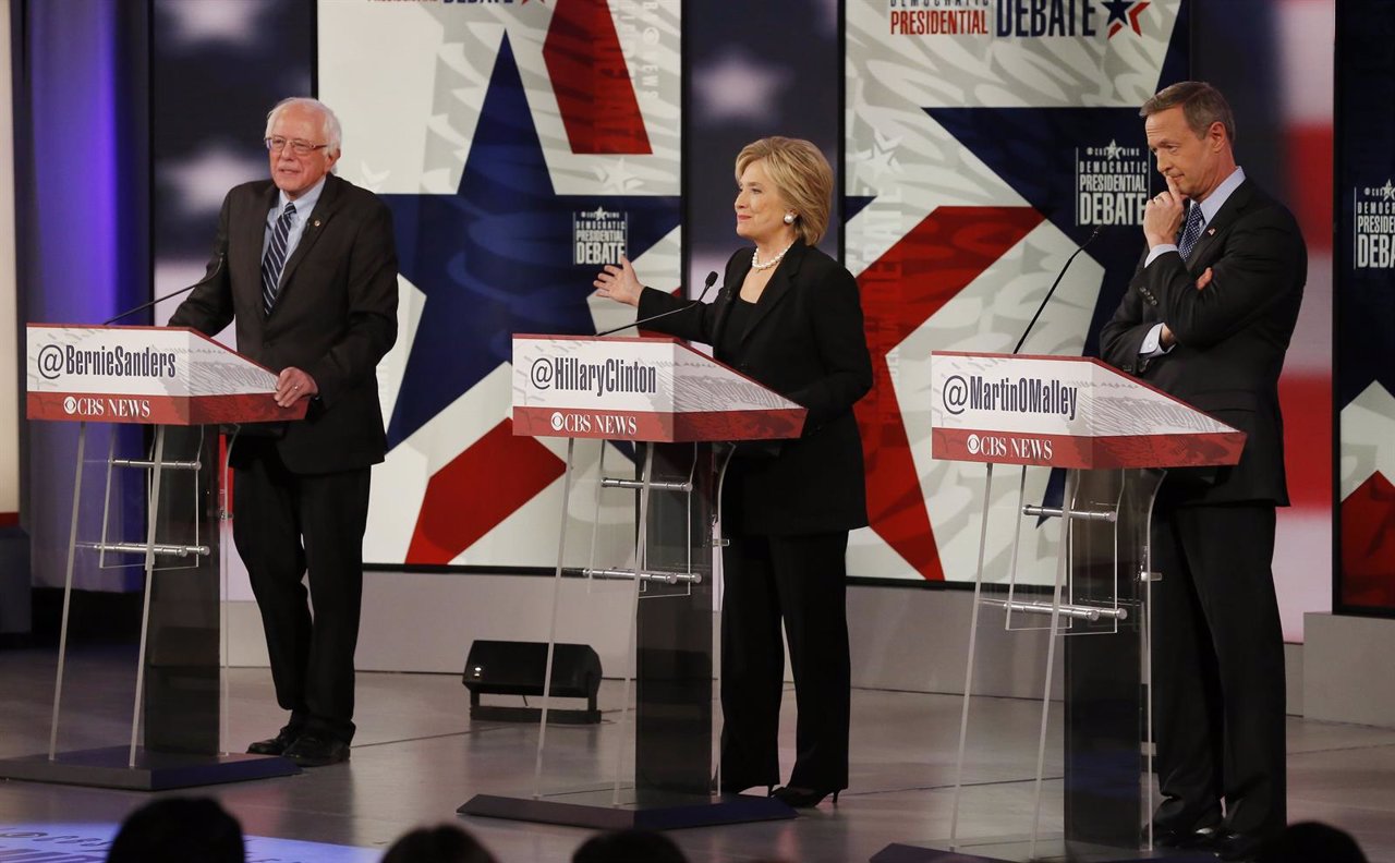 Democratic U.S. Presidential candidates Sanders, Clinton and O'Malley participat