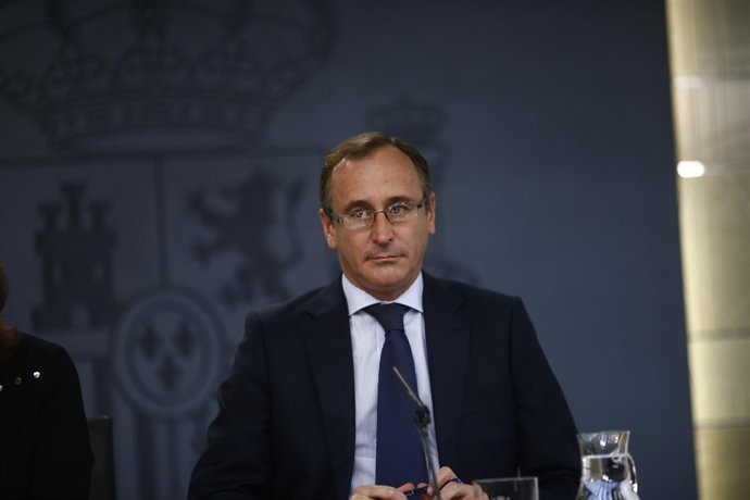 Alfonso Alonso tras el Consejo de Ministros