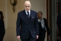 Cazeneuve anuncia 23 arrestos en Francia durante los últimos registros por atentados de París