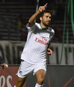 Raúl celebra un gol con el Cosmos