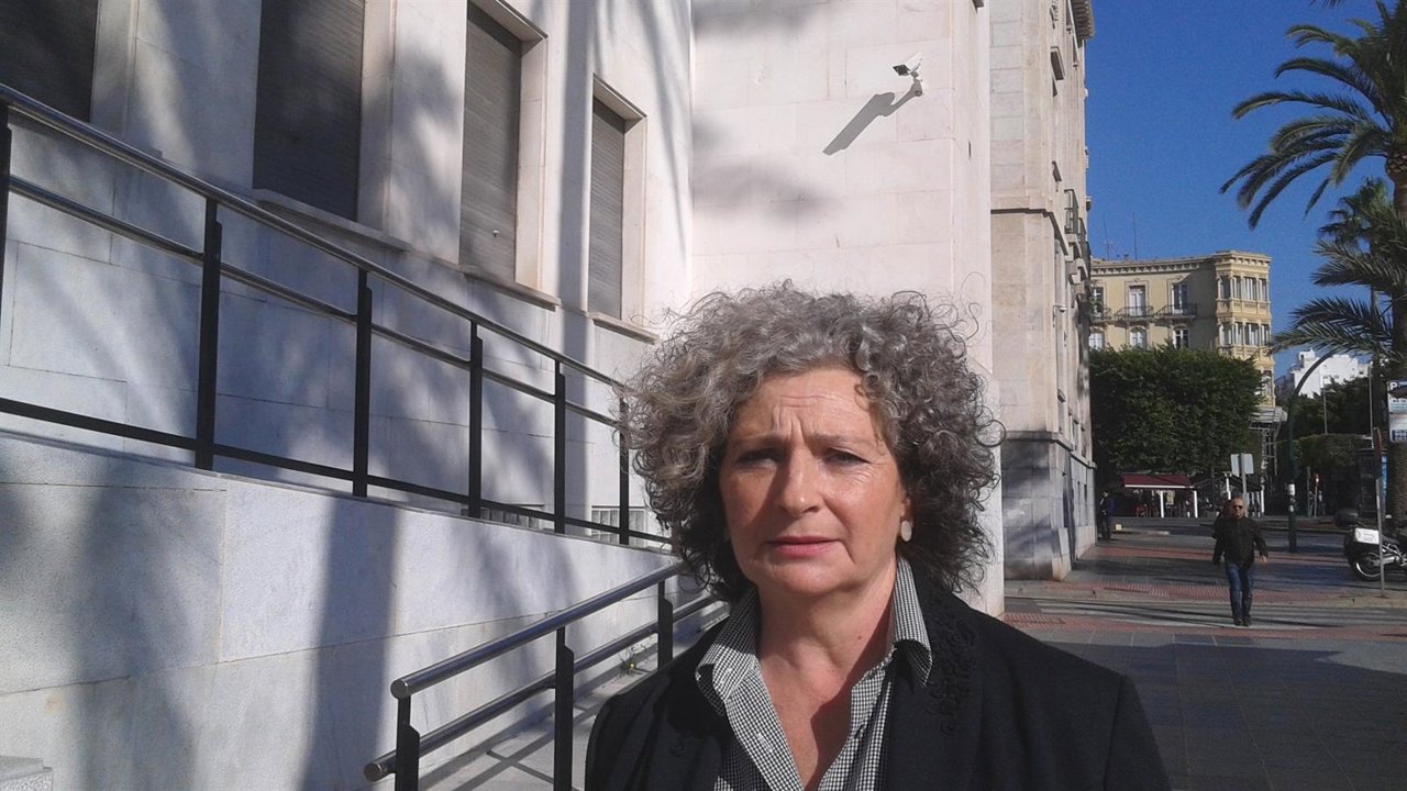 Concepción Rodríguez, abuela de la bebé Míriam, a su llegada a la Audiencia 