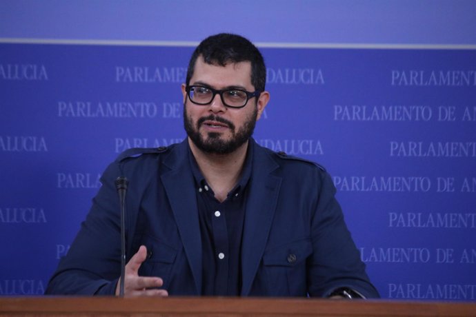 El portavoz de Vivienda de Podemos Andalucía, Juan Antonio Gil