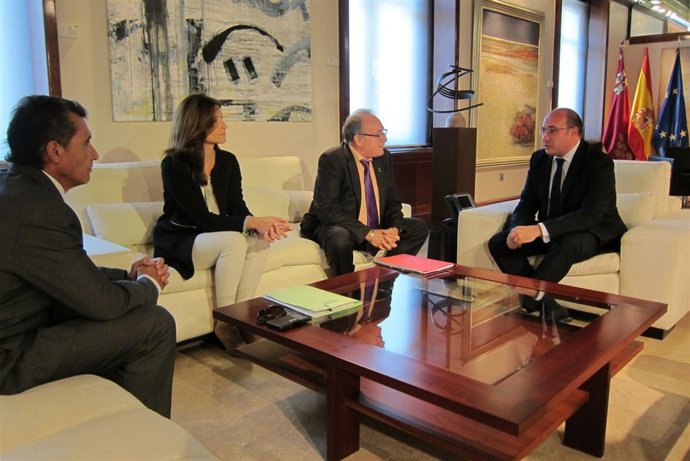 El presidente se reúne con Asociación de Víctimas del Terrorismo