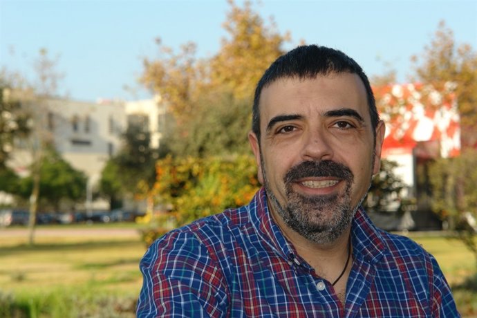 El profesor Felipe Jiménez Blas de la Universidad de Huelva. 
