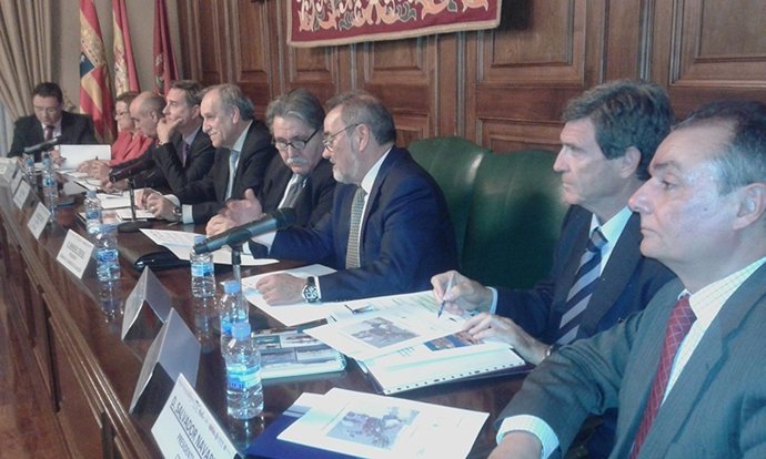 Empresarios de Aragón y Valencia apoyan el Corredor Cántabrico-Mediterráneo