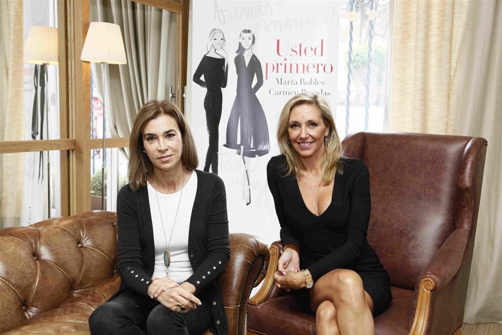 Marta Robles y Carmen Posadas presentan libro, Usted primero, manual de eleganci