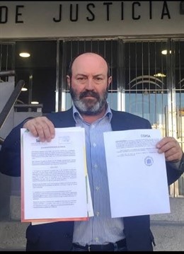 Pedro Jiménez, a las puertas del Juzgado de Huelva. 