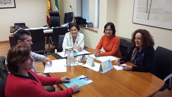 Faecta junta lazos estrechan construcción desarrollo