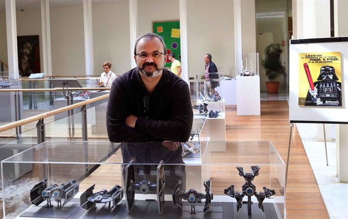 Lego naves espaciales rectorado uma exposición