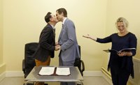 Irlanda celebra su primer matrimonio homosexual