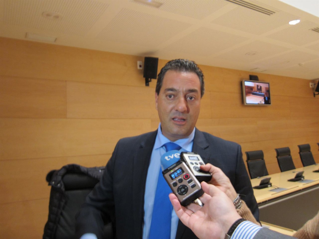 El procurador 'popular' Salvador Cruz