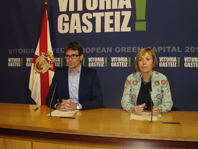 Acuerdo en Vitoria entre Gorka Urtaran (PNV) y Miren Larrion (EHBildu)