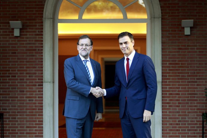 Mariano Rajoy y Pedro Sánchez en la Moncloa 
