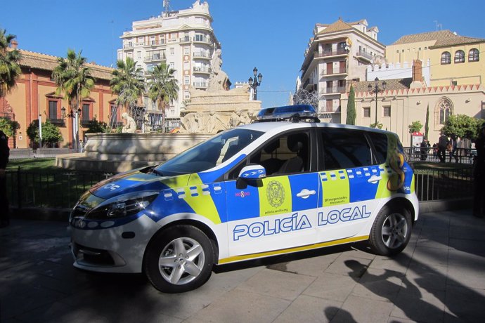 Nuevos vehículos de la Policía Local de Sevilla