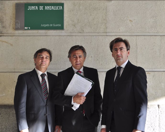 Francisco Carmona, Francisco Fernández Olmo e Ignacio Sánchez de Mora
