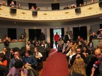 Luis Aláez asiste a la proyección del documental sobre el accidente del Alvia