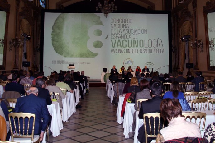 Asistentes al Congreso de Vacunología en Córdoba