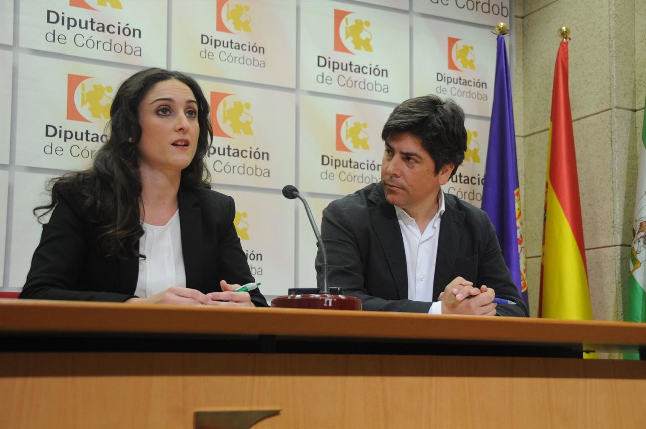 Gómez informa sobre la promoción de la Ruta del Vino junto a Llamas