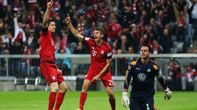 Lewandowski y Muller en el Bayern Munich - Wolfsburgo