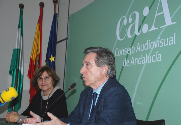 Gabilondo ofrece una conferencia en el CAA
