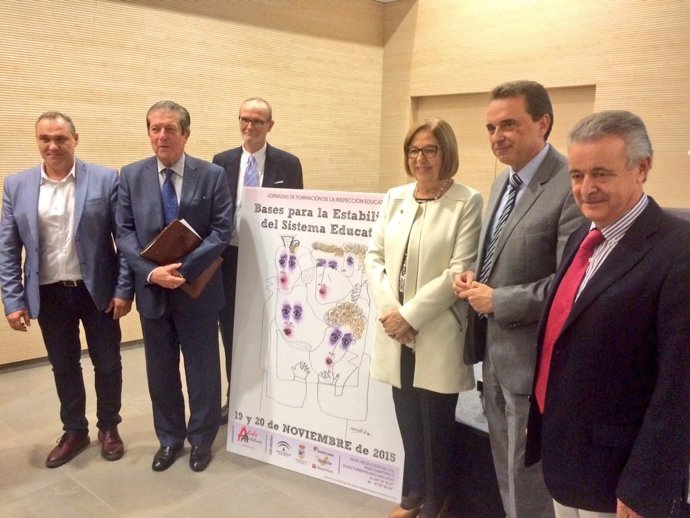 Adelaida de la Calle, consejera de Educación en jornadas en Torremolinos