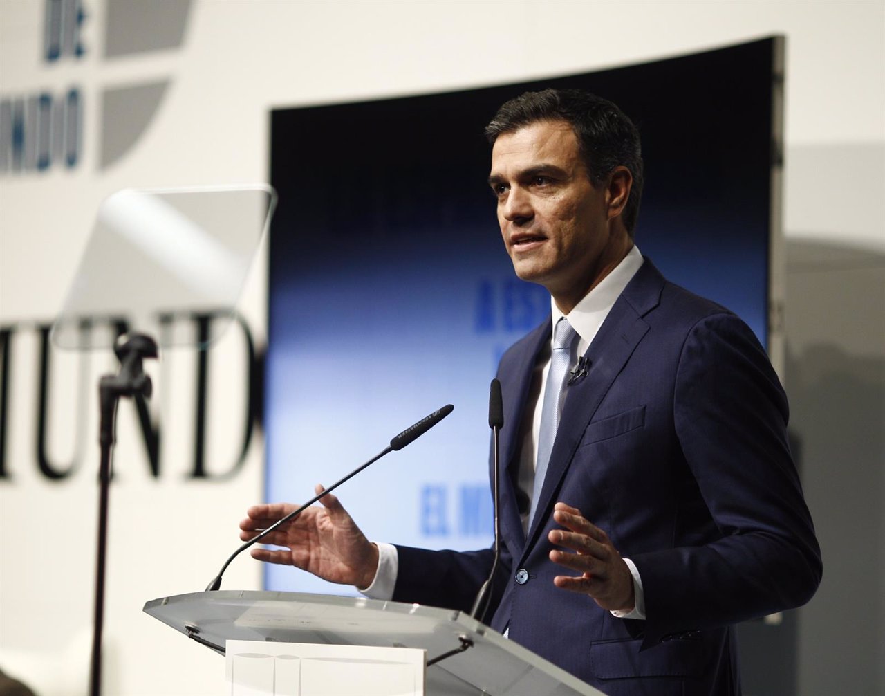 Pedro Sánchez en un foro