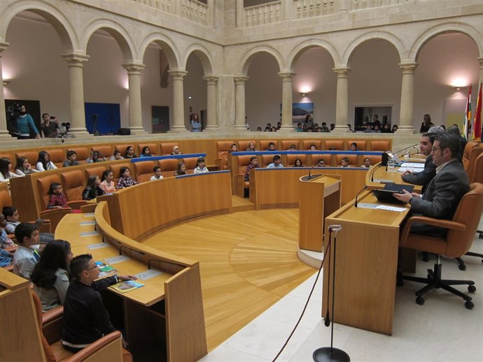 El Parlamento acoge un acto conmemorativo con motivo del Día Universal del Niño