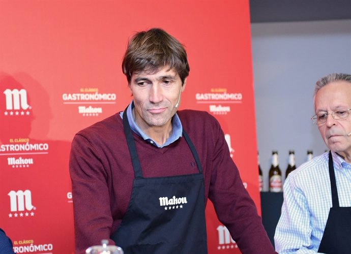 Julio Salinas con Mahou en el acto previa a el Clasico
