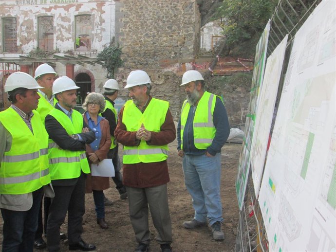 Fiscal visita las obras del balneario Jabalcuz