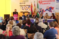 De la Calle destaca el papel educador de los abuelos en la sociedad actual