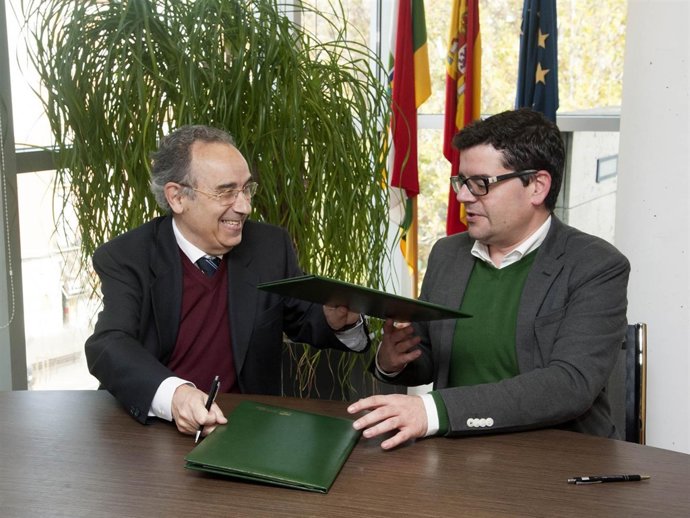 Convenio con la UNED