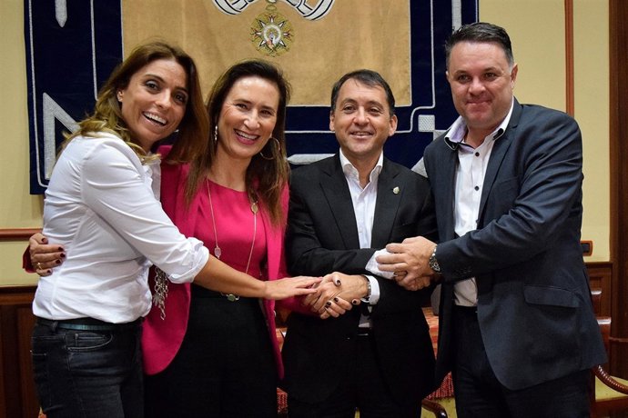 Firma de los acuerdos