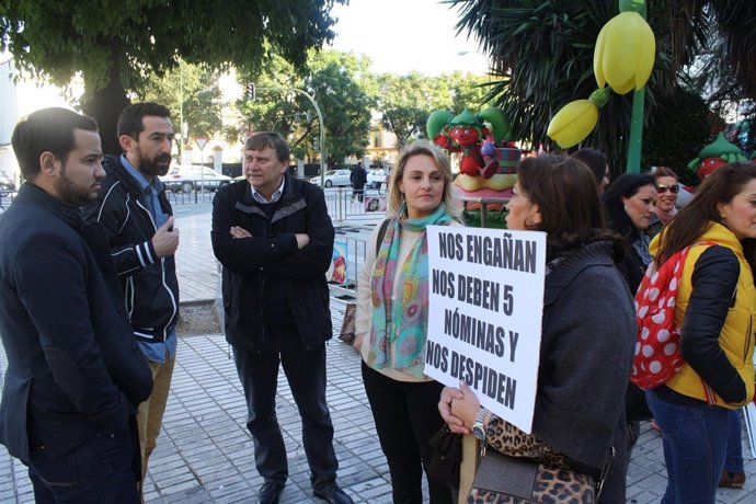 Encuentro con las trabajadoras.