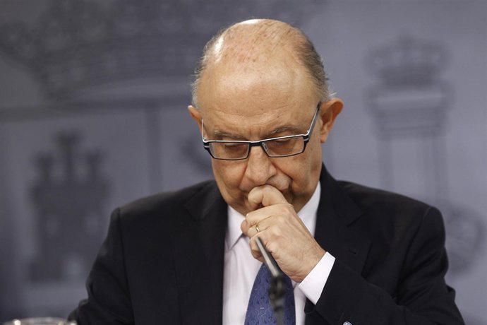 Cristóbal Montoro tras el Consejo de Ministros