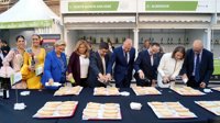 Un millar de tostadas acercan el aceite jiennense a los valencianos