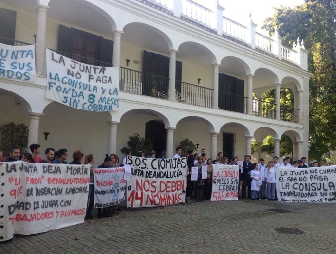 Fonda parón cónsula málaga ciomijas parlamentarios