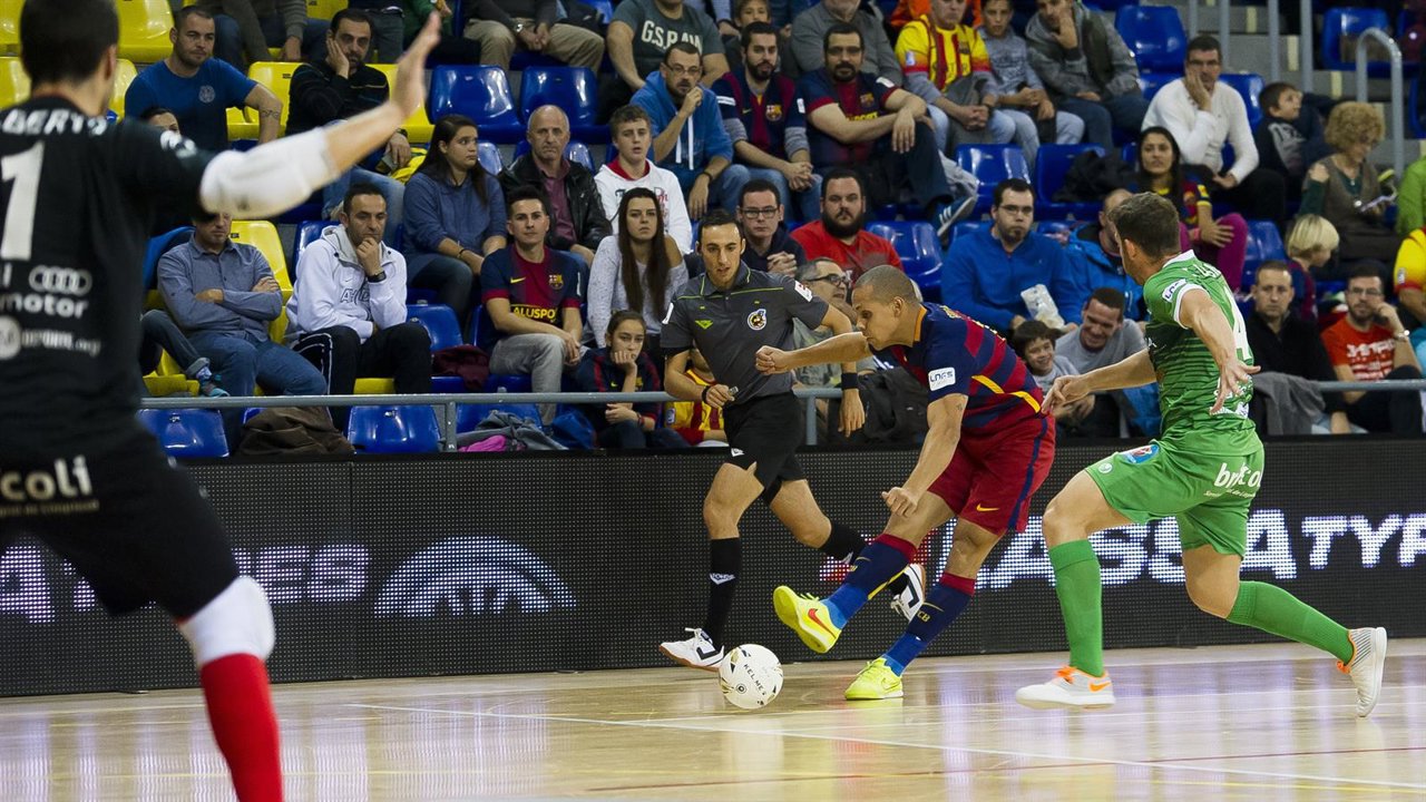 Ferrao dispara en un partido ante el Antequera