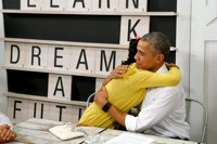 Obama insta a no "apartar la vista" frente a las necesidades de los refugiados