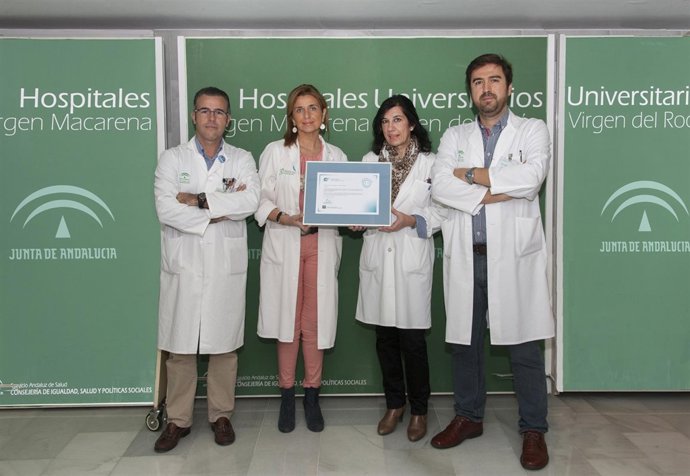 Profesionales del Hospital Virgen del Rocío de Sevilla