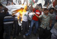 La Policía nepalí mata a dos manifestantes que protestaban contra la nueva Constitución