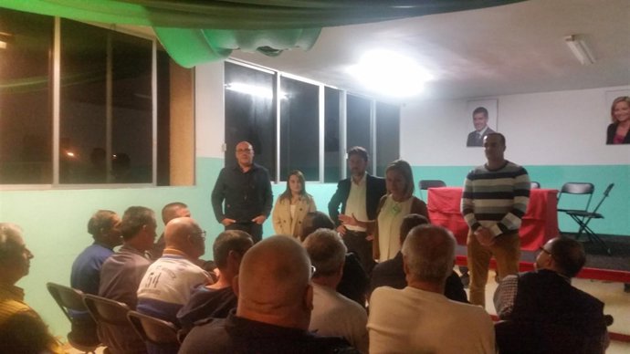 Ana Oramas en un acto electoral en Finca España